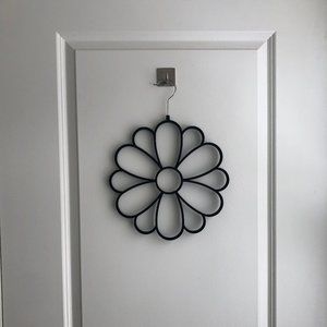 Flower Scarf/Belt Hanger